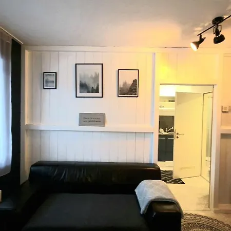 Apartment Ferienwohnung Schlossberg 2 *